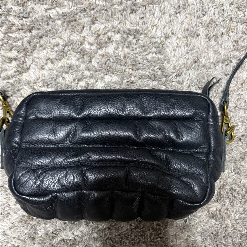 Madewell transport camera bag puffy Black Leather Shoulder Bag